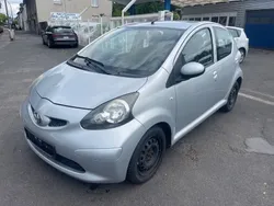Silber Gebraucht 2007 Toyota Aygo Cool Kleinwagen | 1.990 € (Fairer Preis)