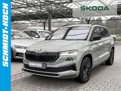 Grau Gebraucht 2023 Skoda Karoq SportLine SUV | 34.950 € (Fairer Preis)