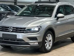 Grau Gebraucht 2017 VW Tiguan Allspace Comfortline SUV | 18.900 €