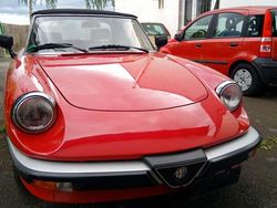 Rot Gebraucht 1988 Alfa Romeo Spider Cabrio | 11.500 €