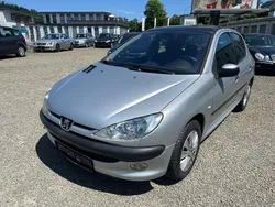 Silber Gebraucht 2003 Peugeot 206 Premium Limousine | 3.600 € (Teuer)