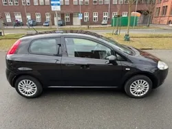 Schwarz Gebraucht 2013 Fiat Punto Kleinwagen | 2.600 € (Guter Preis)