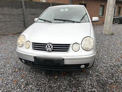 Silber Gebraucht 2005 VW Polo Kleinwagen | 2.650 €
