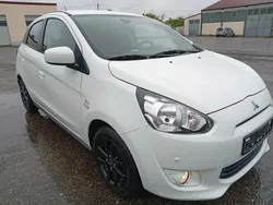 Weiß Gebraucht 2016 Mitsubishi Space Star Edition Kleinwagen | 6.450 € (Guter Preis)