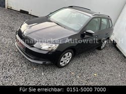 Schwarz Gebraucht 2016 Skoda Fabia Kombi | 10.800 € (Fairer Preis)