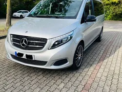 Silber Gebraucht 2018 Mercedes V220 Edition Van / Kleinbus | 40.500 € (Fairer Preis)