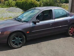 Violet Gebraucht 1997 Ford Mondeo Limousine | 450 €