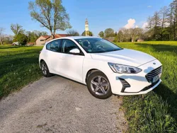 Weiß Gebraucht 2018 Ford Focus Limousine | 10.500 € (Superpreis)