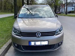 Beige Gebraucht 2011 VW Touran Style Van / Kleinbus | 6.300 € (Fairer Preis)
