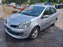 Silber Gebraucht 2008 Renault Clio GrandTour Dynamique Kombi | 2.900 € (Fairer Preis)