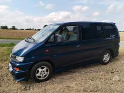 Blau Gebraucht 2000 Mitsubishi Space Gear Van / Kleinbus | 2.500 €