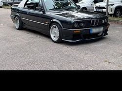 Schwarz Gebraucht 1991 BMW 320 Cabriolet Cabrio | 25.000 €