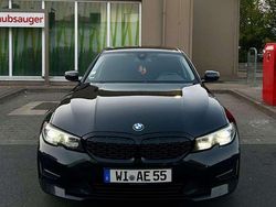 Schwarz Gebraucht 2021 BMW 320 Limousine | 25.900 € (Teuer)