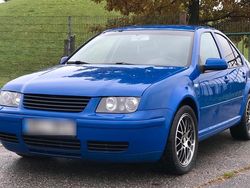 Blau Gebraucht 2001 VW Bora Limousine | 1.500 € (Fairer Preis)