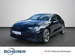 Mythosschwarz metallic (metallic) Gebraucht 2022 Audi A3 Sportback e-tron S-Line Limousine | 29.900 € (Fairer Preis)