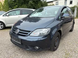 Blau Gebraucht 2005 VW Golf Plus Cross Comfortline Van / Kleinbus | 2.999 € (Fairer Preis)