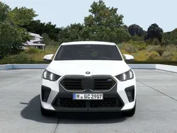 Alpinweiß uni Gebraucht 2023 BMW X2 SUV | 57.143 €