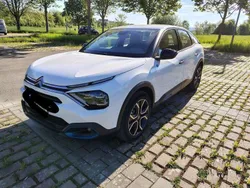 Weiß Gebraucht 2022 Citroën e-C4 Feel Limousine | 15.900 € (Superpreis)