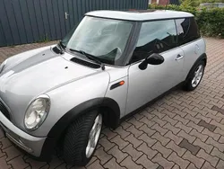 Silber Gebraucht 2002 Mini Cooper Kleinwagen | 1.910 €