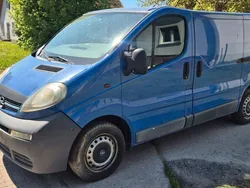 Blau Gebraucht 2002 Opel Vivaro Van | 1.599 € (Guter Preis)