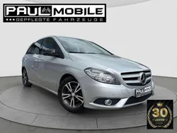 Silber Gebraucht 2014 Mercedes B180 Sport Van / Kleinbus | 9.693 € (Fairer Preis)