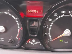 Silber Gebraucht 2011 Ford Fiesta Kleinwagen | 4.000 €