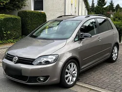 Braun Gebraucht 2012 VW Golf Plus Van / Kleinbus | 7.499 € (Fairer Preis)