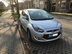 Silber Gebraucht 2011 Hyundai ix20 Edition Van / Kleinbus | 4.200 € (Fairer Preis)