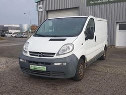 Weiß Gebraucht 2006 Opel Vivaro Van | 1.990 €