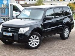 Schwarz Gebraucht 2022 Mitsubishi Pajero Inform SUV | 15.990 €