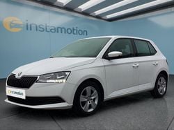 Weiß Gebraucht 2021 Skoda Fabia Limousine | 12.199 € (Guter Preis)