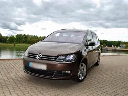 Braun Gebraucht 2011 VW Sharan Highline Van / Kleinbus | 11.990 € (Fairer Preis)