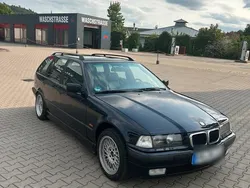 Blau Gebraucht 1999 BMW 323 Kombi | 3.600 € (Guter Preis)