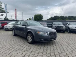 Grau Gebraucht 2006 Audi A4 Kombi | 2.650 € (Superpreis)