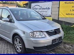 Silber Gebraucht 2004 VW Touran Trendline Van / Kleinbus | 1.450 € (Superpreis)