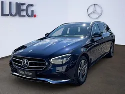 Blau Gebraucht 2021 Mercedes E220 AMG Limousine | 37.890 € (Fairer Preis)