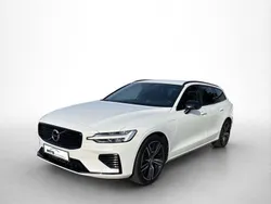 Ice white / solid Gebraucht 2022 Volvo V60 Plus Kombi | 34.950 € (Fairer Preis)
