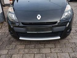 Braun Gebraucht 2011 Renault Clio GrandTour Dynamique Kombi | 2.899 € (Fairer Preis)