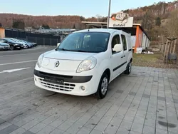 Weiß Gebraucht 2012 Renault Kangoo Van / Kleinbus | 5.999 € (Etwas zu teuer)