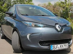 Blau Gebraucht 2017 Renault Zoe Intens Kleinwagen | 6.999 € (Fairer Preis)