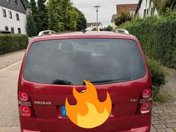 Rot Gebraucht 2007 VW Touran Van / Kleinbus | 7.950 €