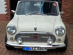 Weiß Gebraucht 1976 Mini 1000 Kleinwagen | 18.900 €