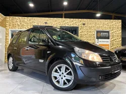 Schwarz Gebraucht 2006 Renault Scénic II Privilege Van / Kleinbus | 3.299 € (Teuer)