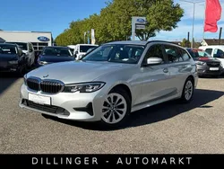 Silber Gebraucht 2021 BMW 318 Advantage Kombi | 17.390 € (Guter Preis)
