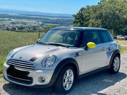 Silber Gebraucht 2017 Mini ONE Kleinwagen | 10.500 € (Fairer Preis)