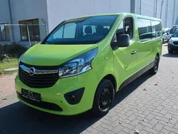 Grün Gebraucht 2019 Opel Vivaro Van | 14.600 € (Superpreis)