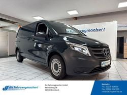 Gruen Gebraucht 2021 Mercedes Vito Van / Kleinbus | 25.988 € (Fairer Preis)