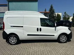 Weiss Gebraucht 2021 Fiat Doblò Van / Kleinbus | 17.990 € (Etwas zu teuer)