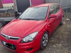 Rot Gebraucht 2010 Hyundai i30 Classic Limousine | 2.400 € (Guter Preis)