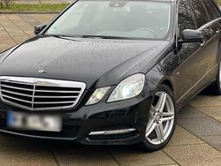 Schwarz Gebraucht 2011 Mercedes E220 Kombi | 6.000 € (Guter Preis)